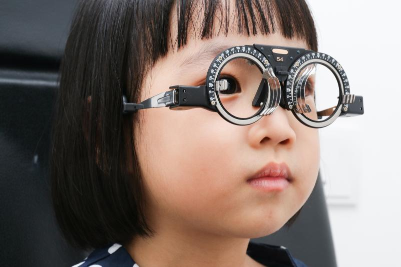 儿童角膜塑形镜